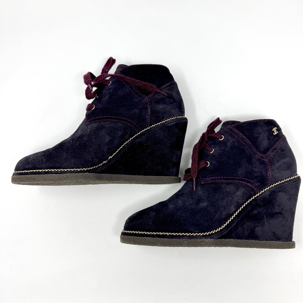 CHANEL Wedge Suede Burgundy Wedge Boots - Picture 5 of 16